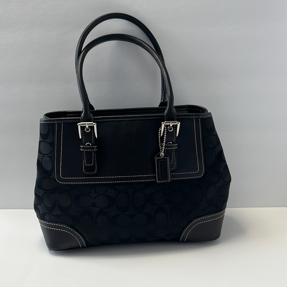 Authentic Coach Black Signature tote F11220